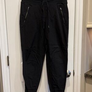 Athleta Women's Black Trekkie North Joggers with Zippered pockets